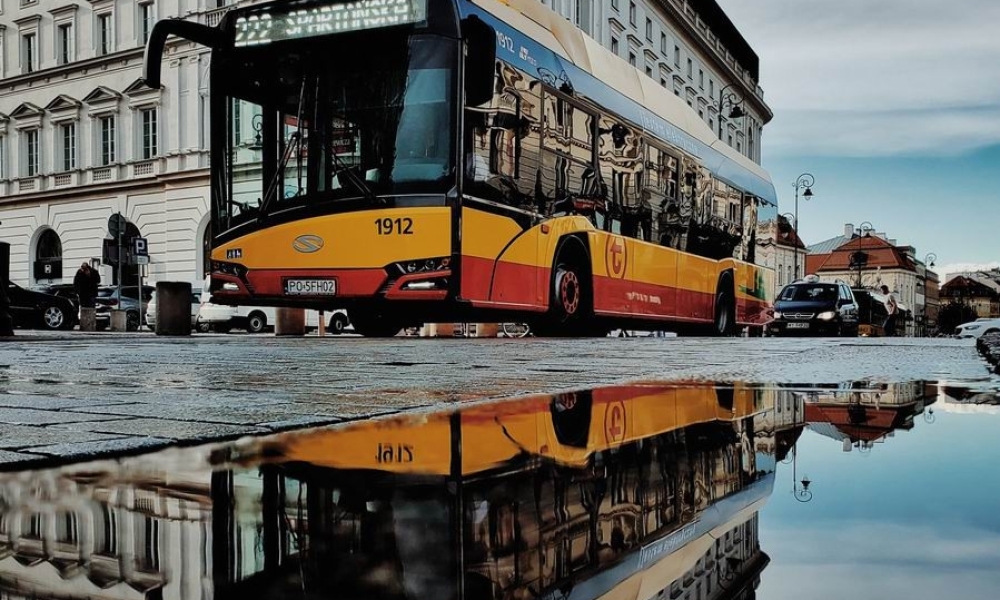 Plac utwardzony z zapleczem na bazę autobusową